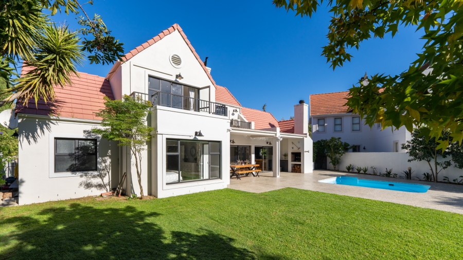 To Let 3 Bedroom Property for Rent in Boschenmeer Golf Country Estate Western Cape